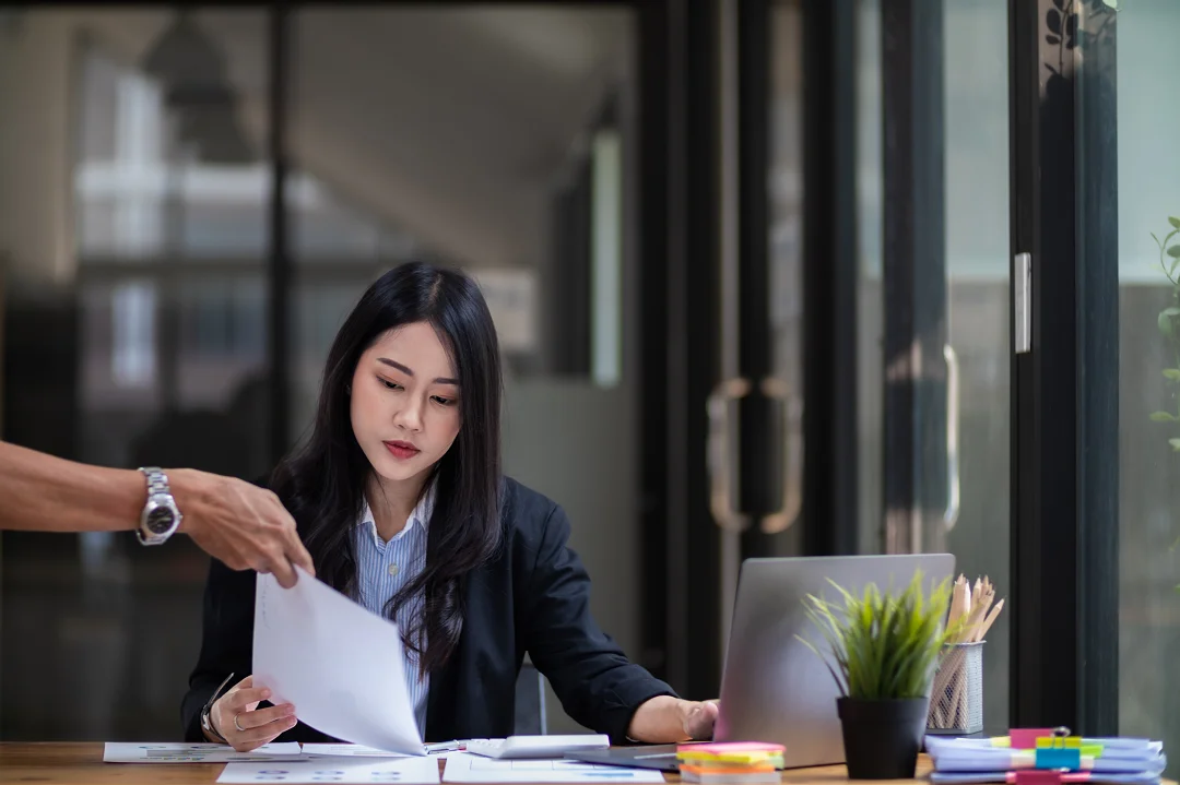 Paano Malaman Kung May Life Insurance ang Isang Yumao